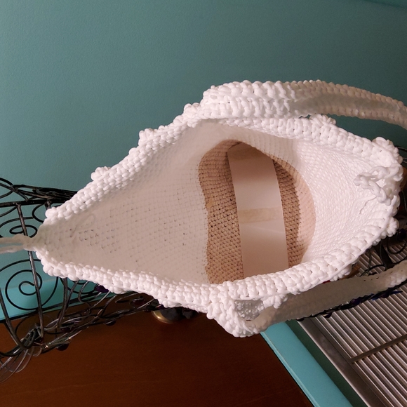 String Shoulder Bag - Picture 5 of 6